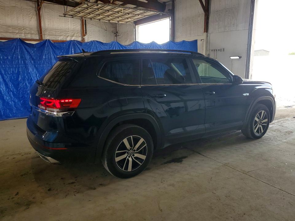 2021 Volkswagen Atlas VIN 1V2LP2CA9MC601967 COPART salvage auction — MINOR DENT/SCRATCHES, Va - Certificate Of Title, sold $10,500 on 2026-08-17 (photo 3)