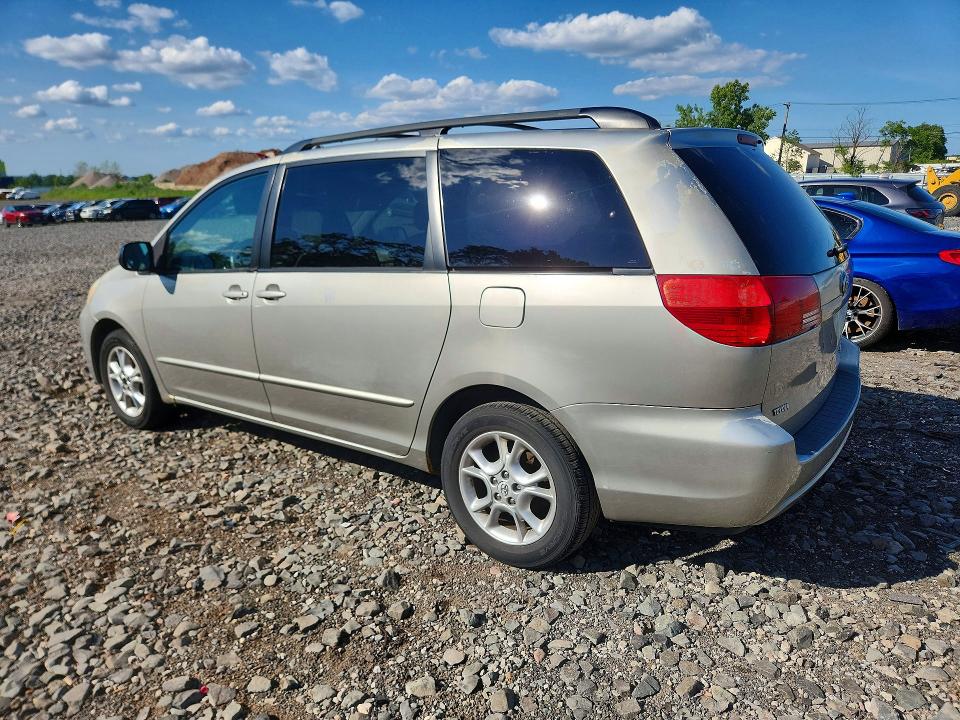 2004 Toyota Sienna VIN 5TDBA23C74S008445 COPART salvage auction — MINOR DENT/SCRATCHES, NY - CERTIFICATE OF TITLE, sold $550 on 2026-07-30 (photo 2)