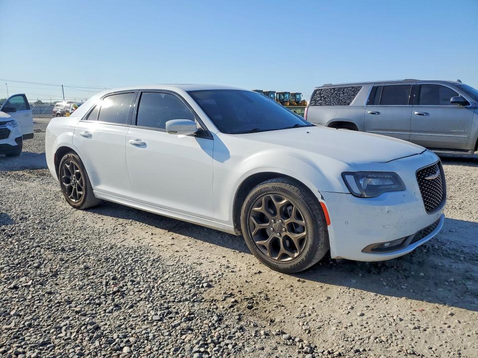 2016 Chrysler 300 VIN 2C3CCAGG4GH274308 COPART salvage auction — FRONT END, CO - CERTIFICATE OF TITLE (P), sold $350 on 2026-07-28 (photo 4)