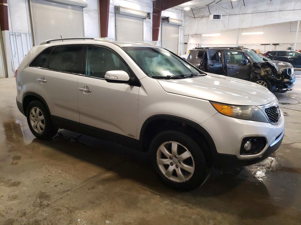 2012 Kia Sorento VIN 5XYKTDA61CG229540 COPART salvage auction — MECHANICAL, Mn - Certificate Of Title, sold $600 on 2026-07-06 (photo 4)