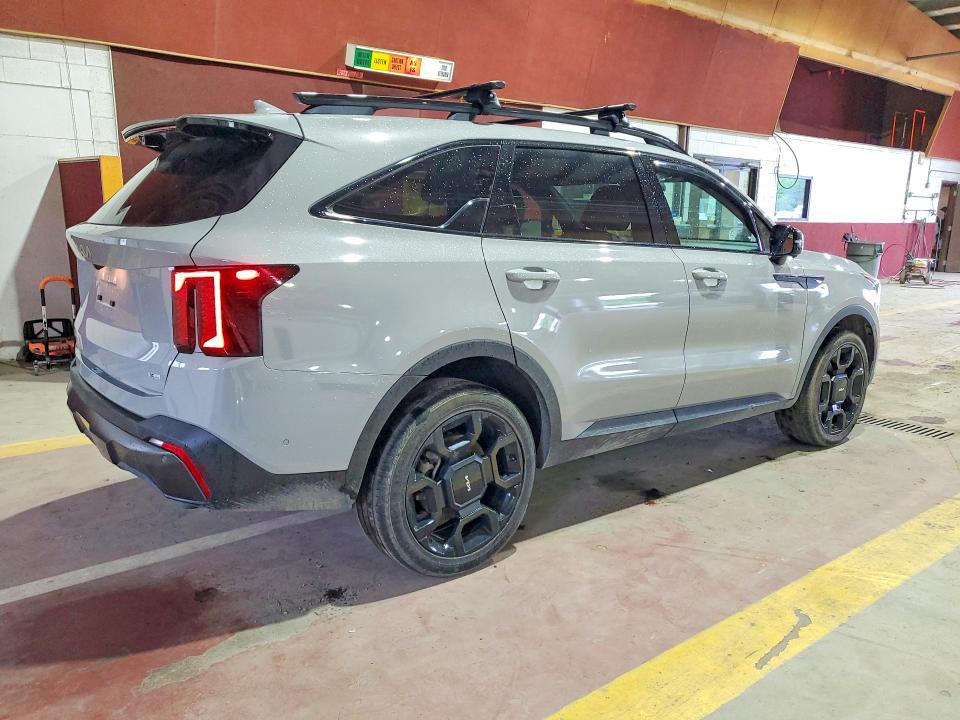 2024 Kia Sorento VIN 5XYRKDJF1RG300309 COPART salvage auction — MINOR DENT/SCRATCHES, NY - CERTIFICATE OF TITLE, sold $1,200 on 2026-07-28 (photo 3)