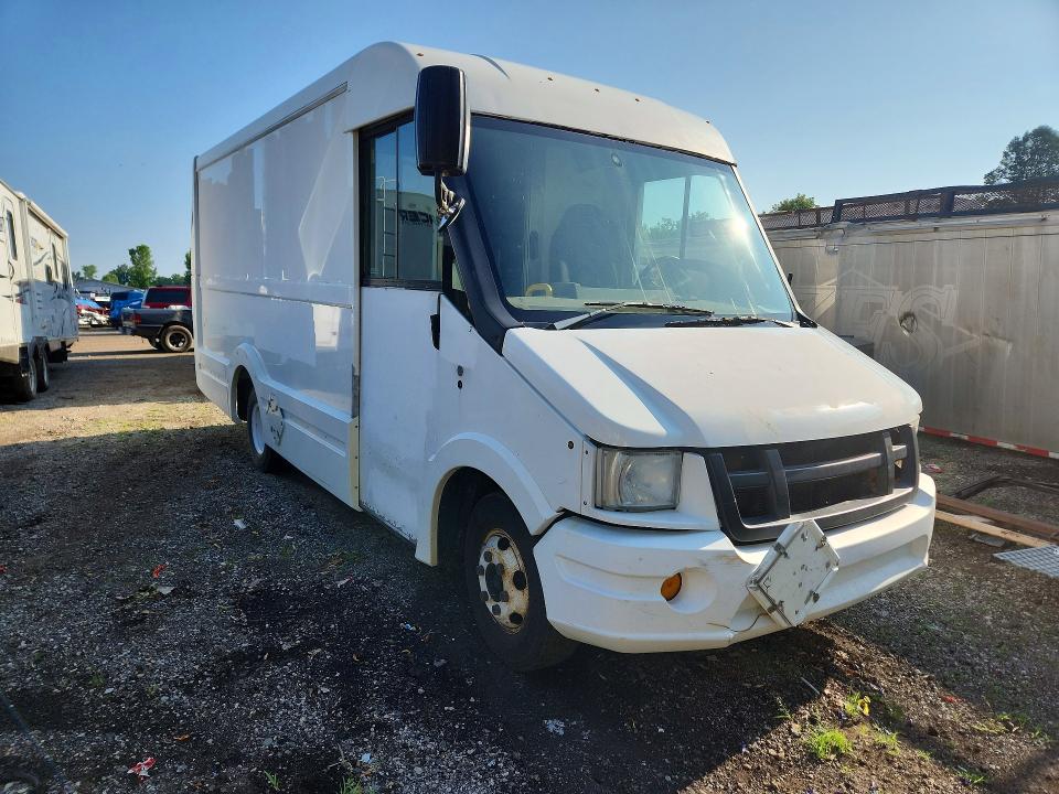 2013 Isuzu Npr hd VIN JALB4T170D7W01673 COPART salvage auction — MINOR DENT/SCRATCHES, Mi - Dealer Only Clean Title, sold $250 on 2026-07-23 (photo 4)