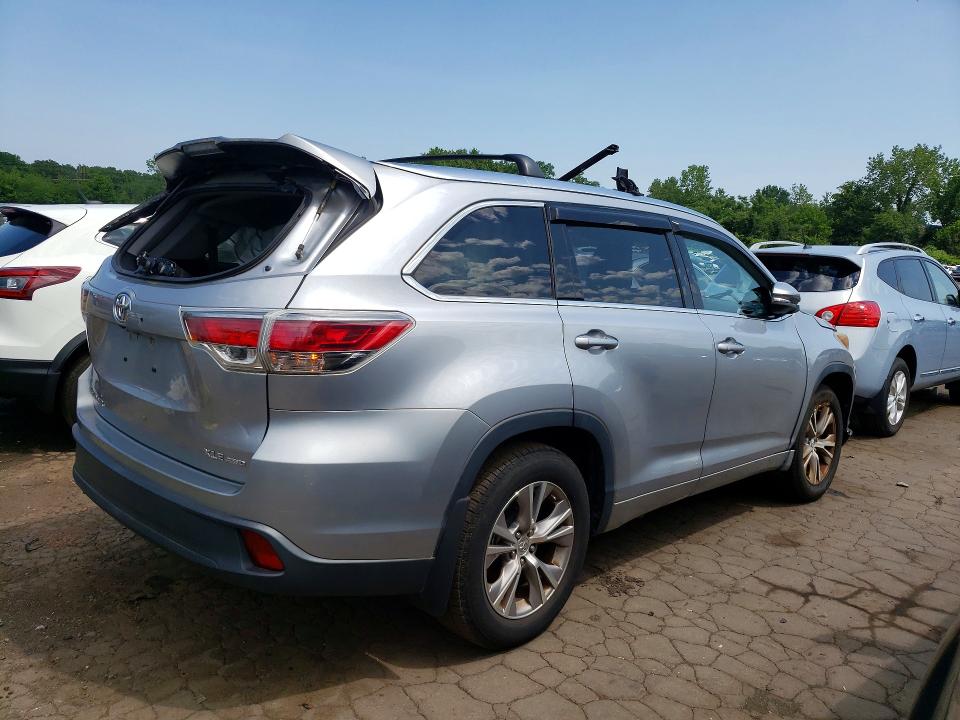 2015 Toyota Highlander VIN 5TDJKRFHXFS102637 COPART salvage auction — SIDE, Ct - Cert Of Title-Salvage, sold $6,100 on 2026-07-10 (photo 3)