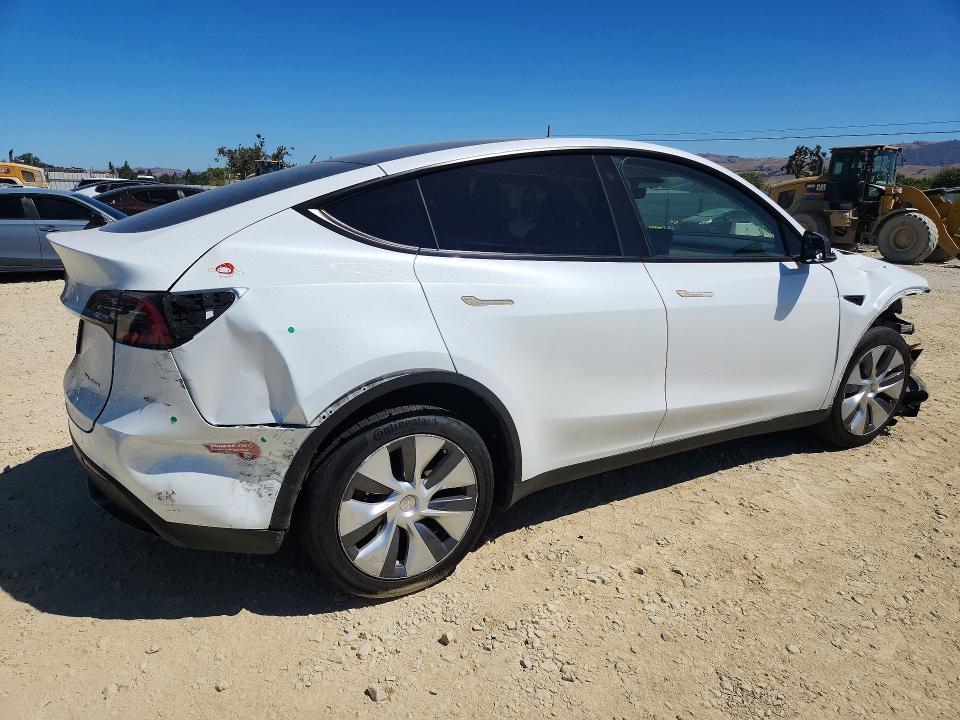 2023 Tesla Model y VIN 7SAYGDEE5PA099825 COPART salvage auction — FRONT END, Ca - Salvage Certificate, sold $6,200 on 2026-07-28 (photo 3)