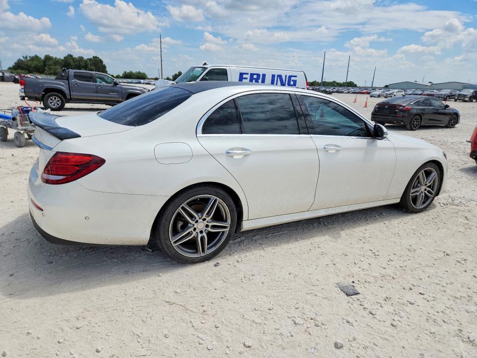 2017 Mercedes-benz E-klasse VIN WDDZF4JB3HA171558 COPART salvage auction — WATER/FLOOD, Tx - Salvage Title-Flood Damage, sold $4,050 on 2026-08-20 (photo 3)