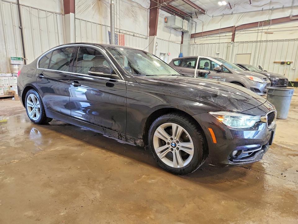 2017 BMW 3er VIN WBA8B9G52HNU09079 COPART salvage auction — FRONT END, Wi - Junked Vehicle Bill Of Sale, sold $4,500 on 2026-08-13 (photo 4)