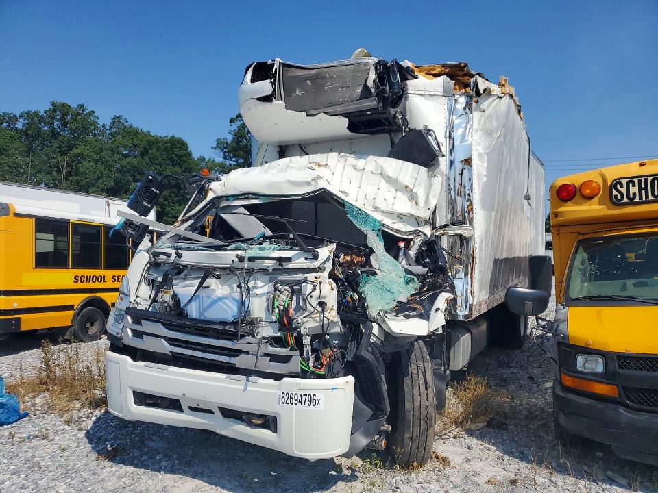 2023 Isuzu VIN 54DK6S1F4PSA51570 COPART salvage auction — ROLLOVER, Pa - Certificate Of Salvage, sold $3,700 on 2026-09-08 (photo 1)