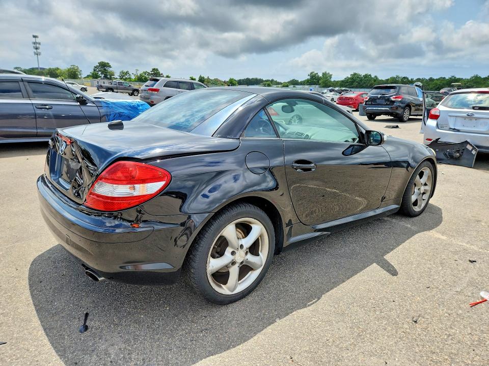 2005 Mercedes-benz Slk-class VIN WDBWK56F15F053869 COPART salvage auction — REAR END, Ny - Mv-907A Salvage Certificate, sold $925 on 2026-08-03 (photo 3)