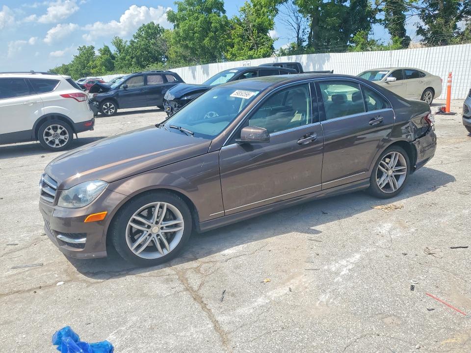 2014 Mercedes-benz C-klasse VIN WDDGF8AB6EA941813 COPART salvage auction — REAR END, Mo - Salvage Certificate Of Title, sold $2,150 on 2026-08-18 (photo 1)