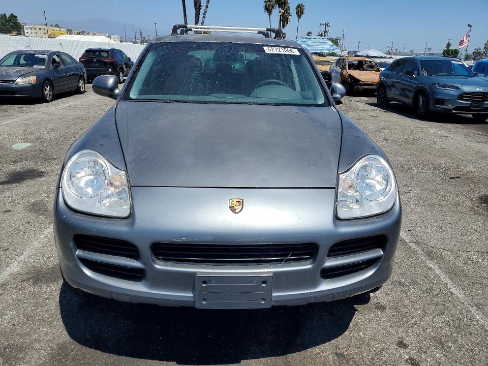 2005 Porsche Cayenne VIN WP1AA29P75LA21994 COPART salvage auction — NORMAL WEAR, CA - DIS/DLR/EXP ONLY CLEAN TITLE, sold $400 on 2026-08-07 (photo 5)