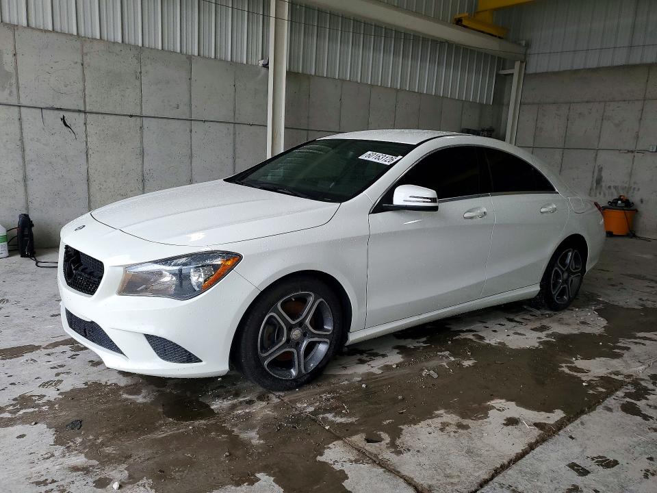 2014 Mercedes-benz VIN WDDSJ4EB2EN052561 COPART salvage auction — MINOR DENT/SCRATCHES, Salvage Title, sold $1,800 on 2026-07-15 (photo 1)