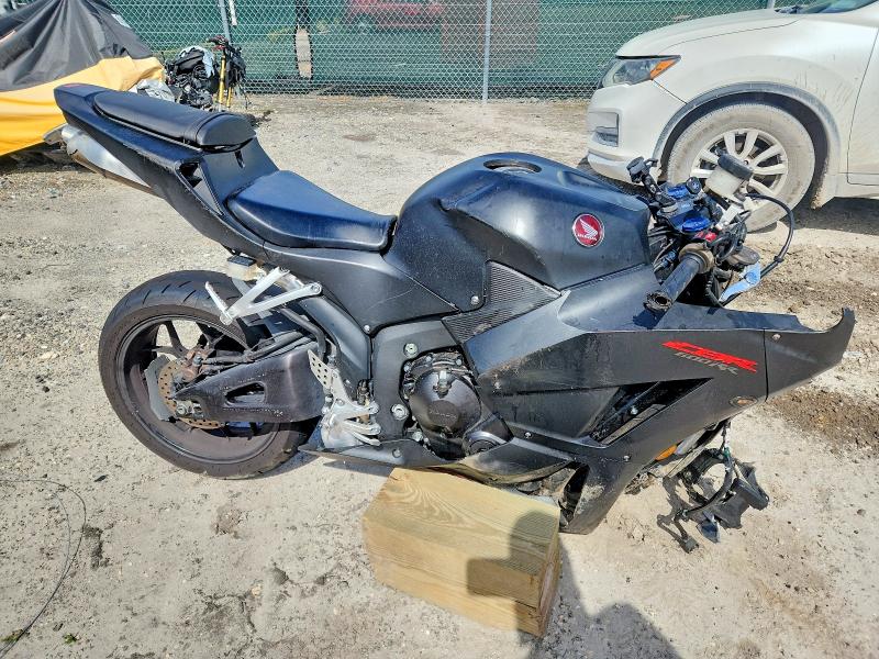 2020 Honda Cbr VIN JH2PC4087LK400026 COPART salvage auction — FRONT END, Fl - Certificate Of Destruction, sold $650 on 2026-07-30 (photo 1)