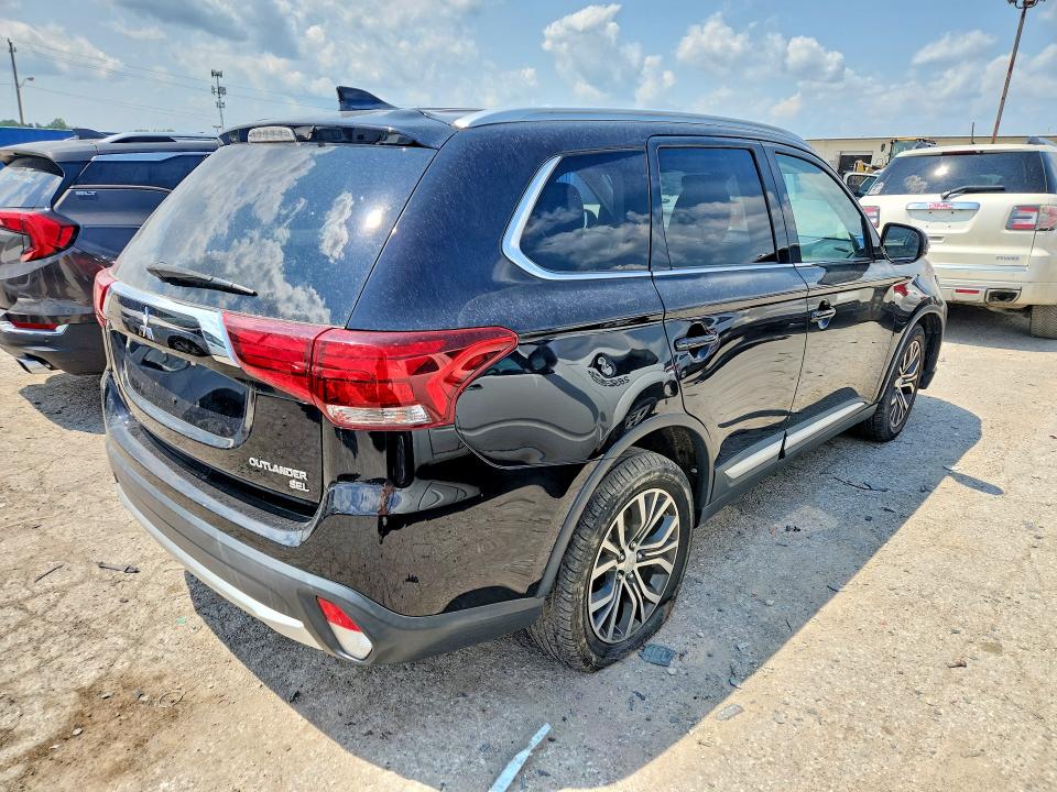 2018 Mitsubishi Outlander VIN JA4AZ3A32JZ001470 COPART salvage auction — FRONT END, IN - CERTIFICATE OF TITLE (P), sold $4,000 on 2026-07-24 (photo 3)