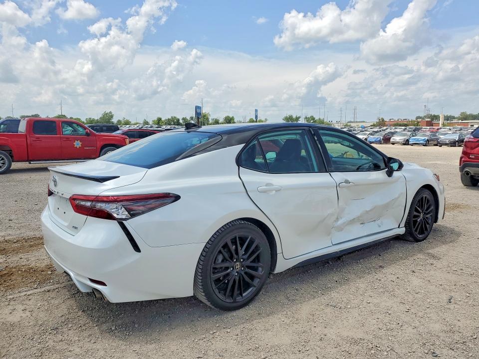 2021 Toyota Camry VIN 4T1K61AK0MU443563 COPART salvage auction — SIDE, IA - CERT OF TITLE-SALVAGE TITLE, sold $100 on 2026-07-29 (photo 3)