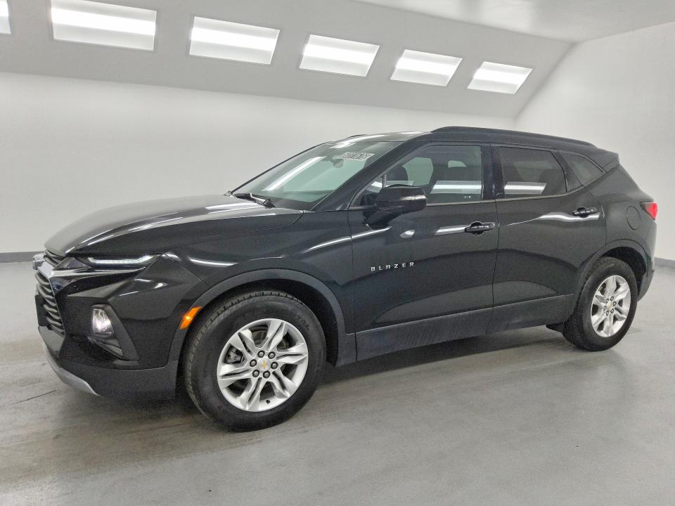 2022 Chevrolet Blazer VIN 3GNKBJRS4NS184038 — COPART salvage auction photo