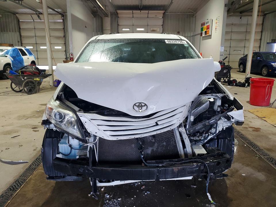 2017 Toyota Sienna VIN 5TDKZ3DC0HS845329 COPART salvage auction — FRONT END, Pa - Certificate Of Salvage, sold $3,850 on 2026-07-27 (photo 5)