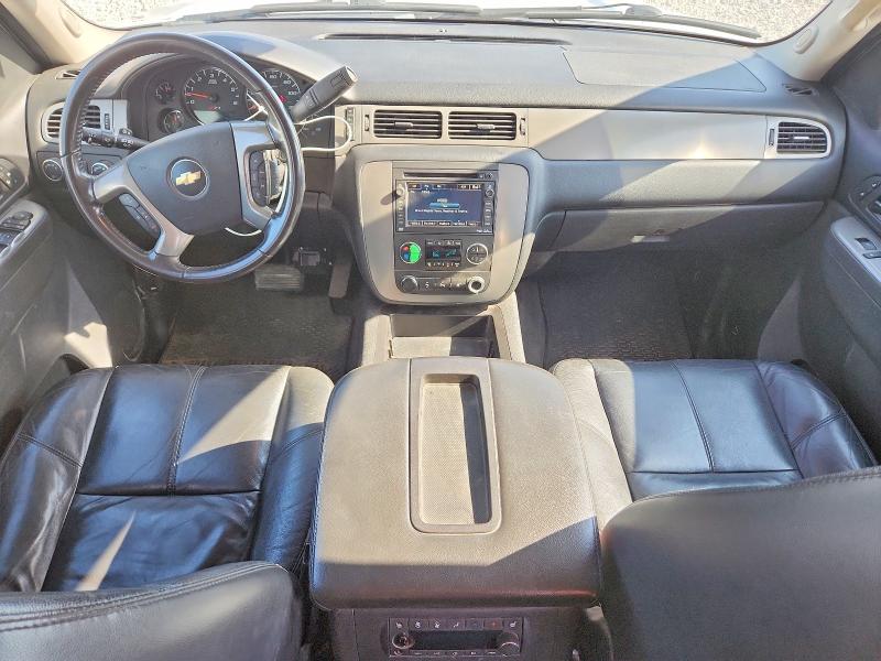 2011 Chevrolet Suburban VIN 1GNSKJE31BR323586 COPART salvage auction — FRONT END, MI - CERTIFICATE OF TITLE, sold $750 on 2026-07-09 (photo 8)