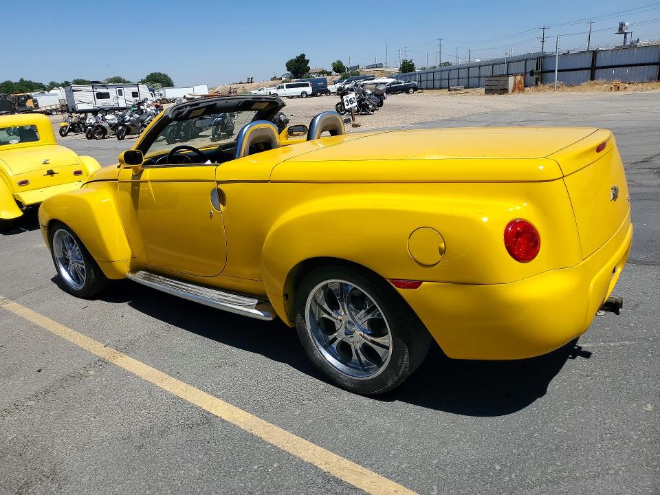 2004 Chevrolet Ssr VIN 1GCES14P74B105612 COPART salvage auction — MINOR DENT/SCRATCHES, ID - SALVAGE CERTIFICATE OF TITLE, sold $4,400 on 2026-07-09 (photo 2)