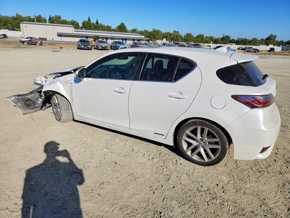 2014 Lexus Ct VIN JTHKD5BH6E2208777 COPART salvage auction — FRONT END, Ca - Salvage Certificate, sold $2,100 on 2026-07-30 (photo 2)