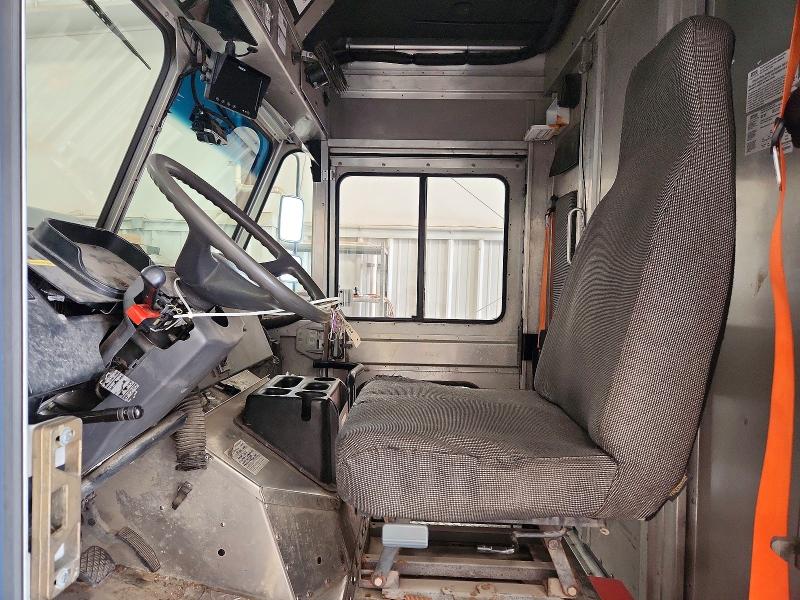 2021 Freightliner All other VIN 4UZAC2GA1MCMM9743 COPART salvage auction — NORMAL WEAR, WI - CERTIFICATE OF TITLE, sold $3,800 on 2026-09-03 (photo 7)