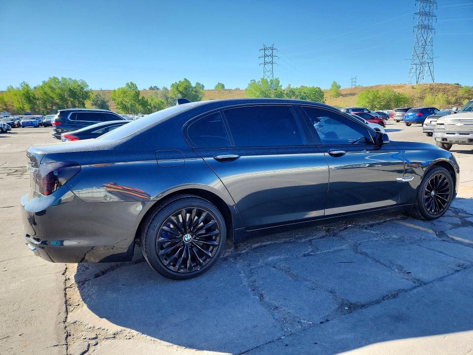 2009 BMW 7er VIN WBAKB835X9CY62319 COPART salvage auction — NORMAL WEAR, Az - Cert Of Title - Salvage, sold $775 on 2026-08-03 (photo 3)