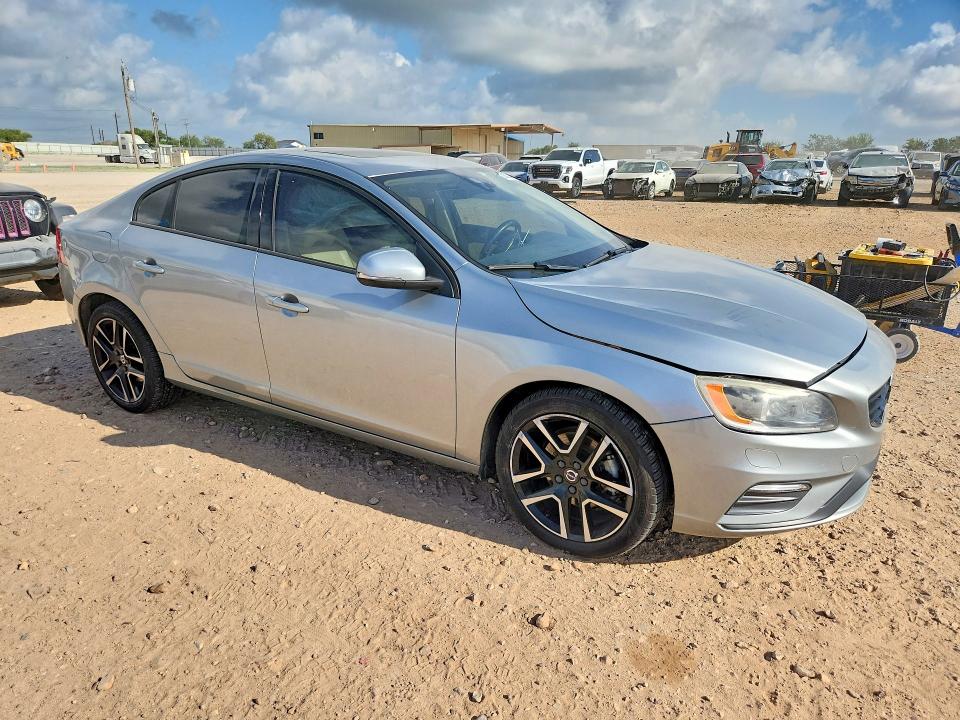 2017 Volvo S60 VIN YV126MFL1H2422255 COPART salvage auction — MECHANICAL, Tx - Salvage Vehicle Title, sold $1,450 on 2026-07-09 (photo 4)