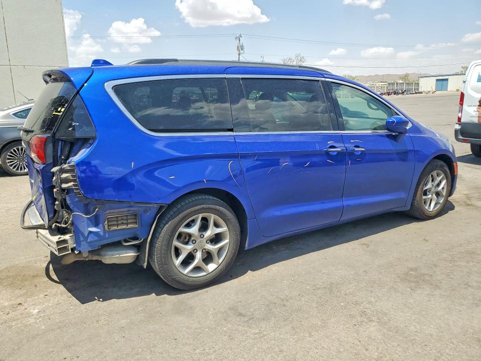 2019 Chrysler Pacifica VIN 2C4RC1FG5KR629710 COPART salvage auction — REAR END, TX - SALVAGE VEHICLE TITLE, sold $1,950 on 2026-07-31 (photo 3)