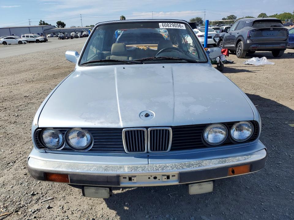 1991 BMW 3er VIN WBABB2317MEC24751 COPART salvage auction — MINOR DENT/SCRATCHES, Ca - Dis/Dlr/Exp Only Clean Title (P), sold $1,950 on 2026-07-17 (photo 5)
