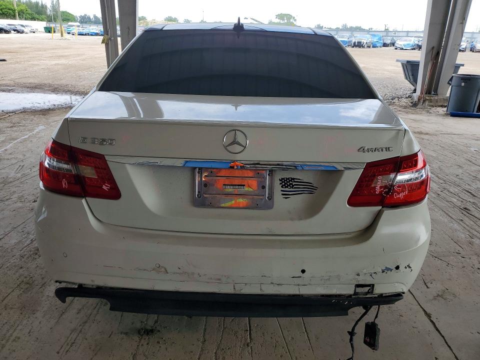 2012 Mercedes-benz E-klasse VIN WDDHF8JB8CA652790 COPART salvage auction — REAR END, Fl - Cert Of Title Slvg Rebuildable, sold $925 on 2026-08-19 (photo 6)