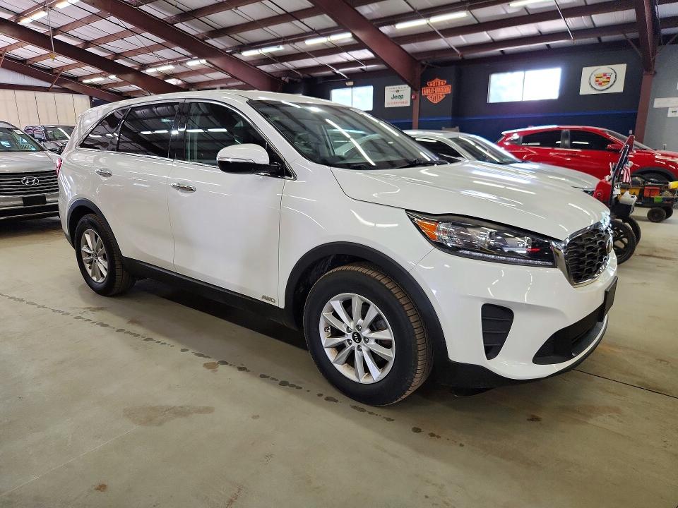 2019 Kia Sorento VIN 5XYPGDA53KG448743 COPART salvage auction — MINOR DENT/SCRATCHES, WV - CERTIFICATE OF TITLE (P), sold $4,900 on 2026-07-23 (photo 4)