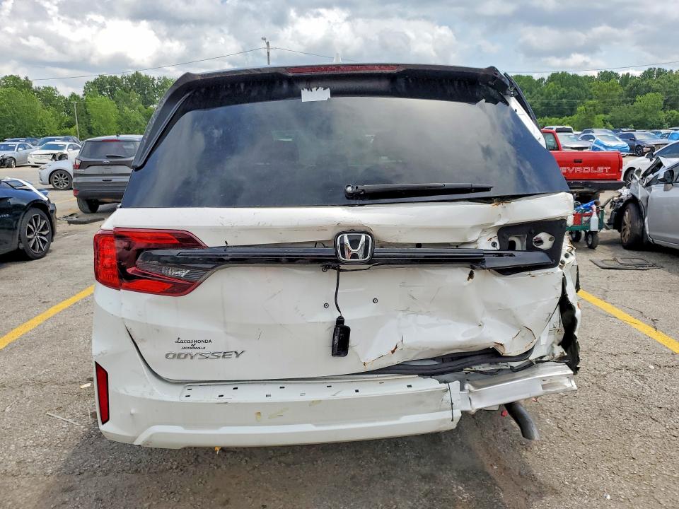 2026 Honda Odyssey VIN 5FNRL6H65TB007249 COPART salvage auction — REAR END, KY - CERT OF TITLE-SALVAGE, sold $14,000 on 2026-07-30 (photo 6)
