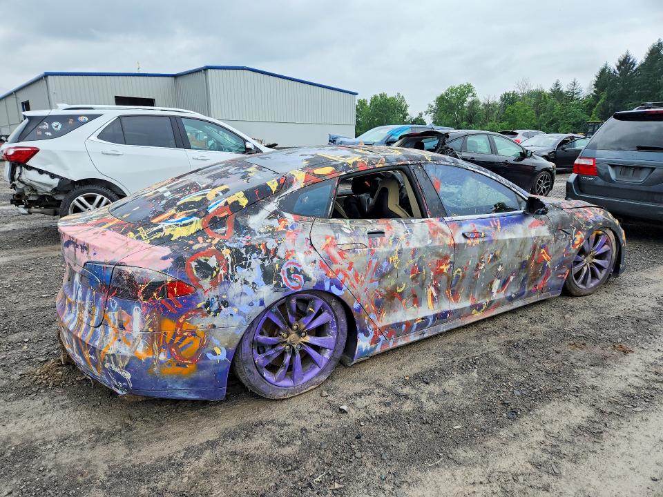 2012 Tesla Model s VIN 5YJSA1CP0CFP02233 COPART salvage auction — VANDALISM, Ny - Certificate Of Title, sold $225 on 2026-08-03 (photo 3)