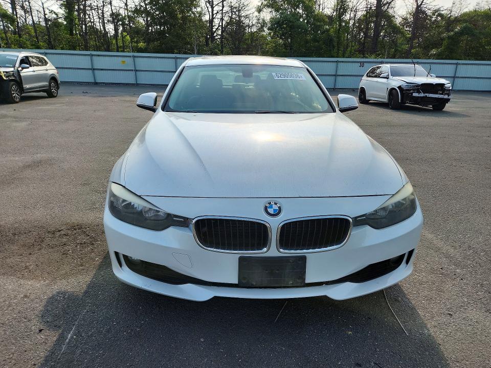 2013 BMW 3er VIN WBA3C3C59DF983192 COPART salvage auction — REAR END, Ny - Mv-907A Salvage Certificate, sold $1,500 on 2026-08-03 (photo 5)