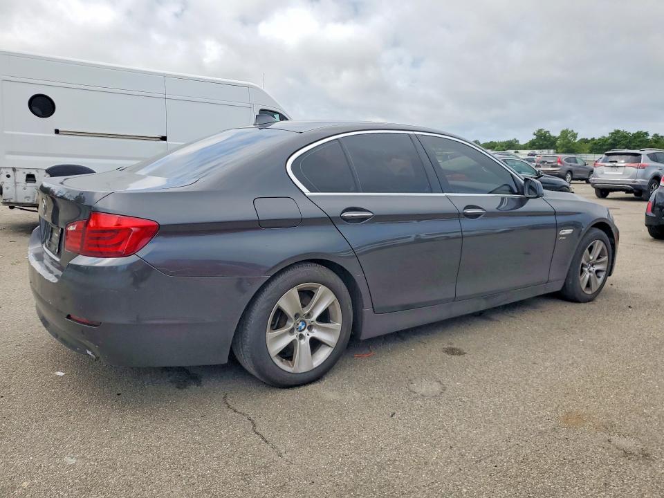 2012 BMW 5er VIN WBAXH5C50CDW08543 COPART salvage auction — FRONT END, Ny - Mv-907A Salvage Certificate, sold $450 on 2026-08-03 (photo 3)