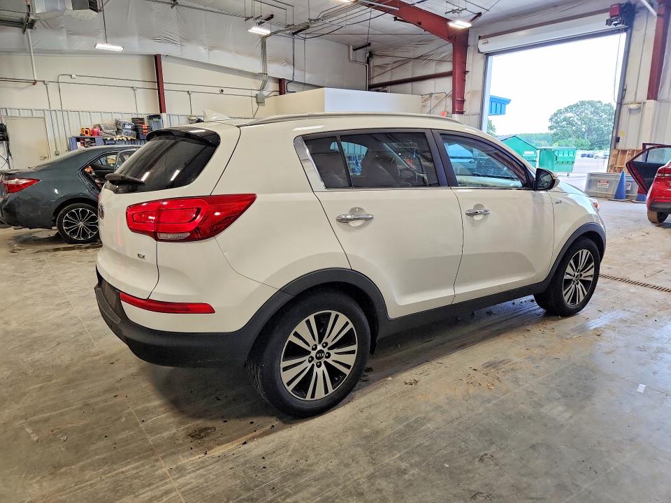 2016 Kia Sportage VIN KNDPCCAC1G7861852 COPART salvage auction — HAIL, Wi - Certificate Of Title, sold $3,350 on 2026-07-14 (photo 3)
