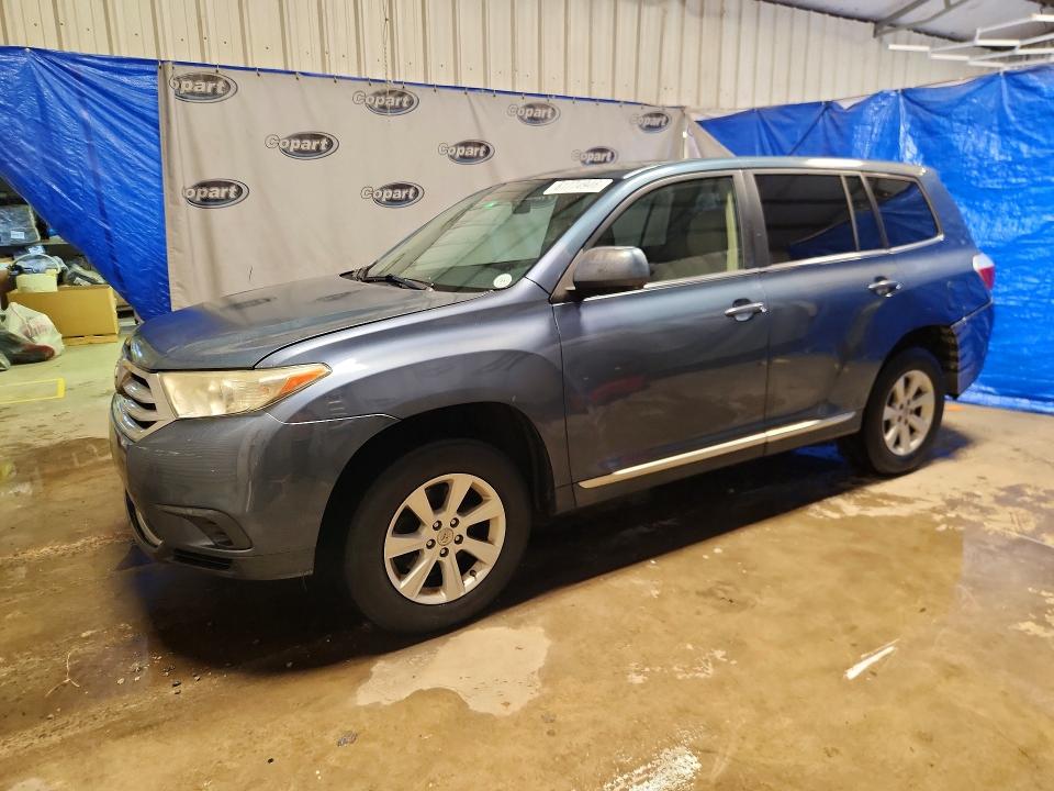 2013 Toyota Highlander VIN 5TDZK3EH4DS137933 COPART salvage auction — REAR END, Fl - Cert Of Title Slvg Rebuildable, sold $375 on 2026-07-28 (photo 1)