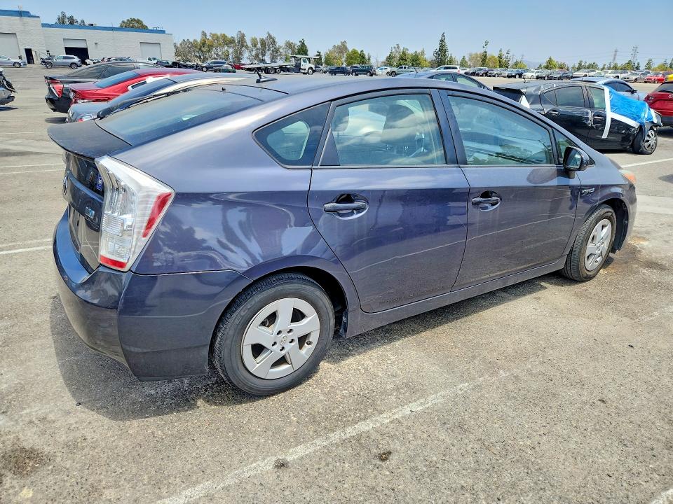 2010 Toyota Prius VIN JTDKN3DU7A0211691 COPART salvage auction — MINOR DENT/SCRATCHES, CA - DIS/DLR/EXP ONLY CLEAN TITLE, sold $1,700 on 2026-07-16 (photo 3)