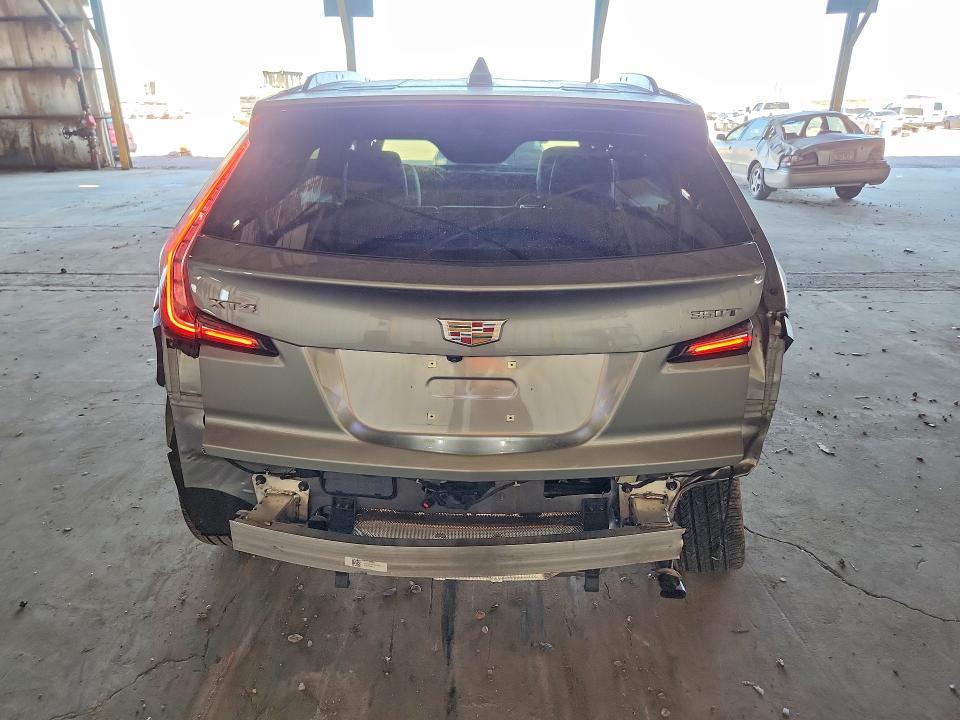 2024 Cadillac Xt4 VIN 1GYFZER4XRF215652 COPART salvage auction — REAR END, Az - Cert Of Title - Salvage, sold $10,500 on 2026-08-11 (photo 6)