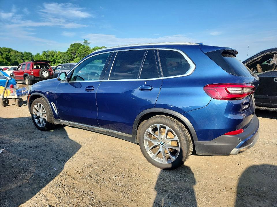 2019 BMW X5 VIN 5UXCR6C50KLL39676 COPART salvage auction — MINOR DENT/SCRATCHES, Ma - Certificate Of Title, sold $3,050 on 2026-07-22 (photo 2)