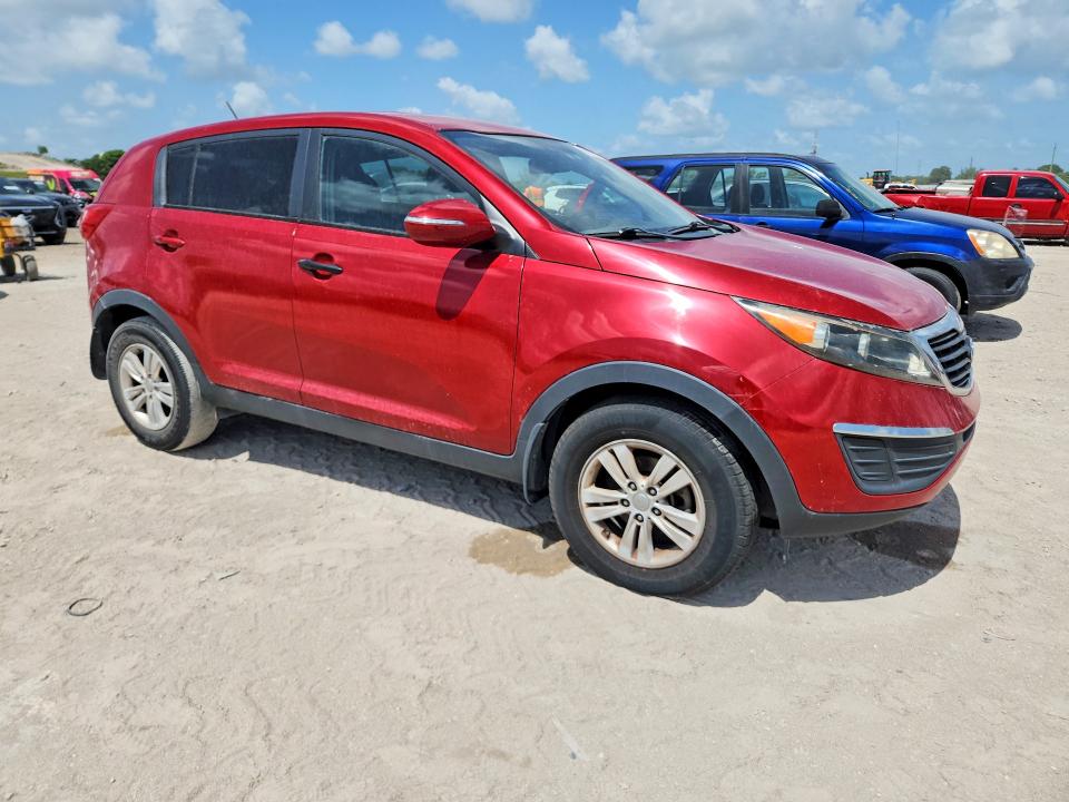 2011 Kia Sportage VIN KNDPB3A29B7088325 COPART salvage auction — MINOR DENT/SCRATCHES, FL - CERTIFICATE OF TITLE, sold $2,250 on 2026-07-16 (photo 4)