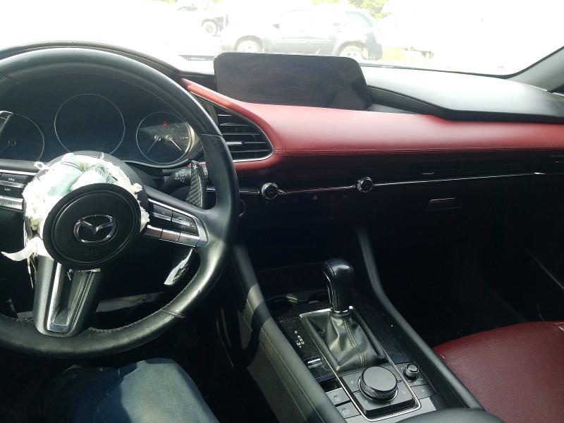 2020 Mazda 3 VIN JM1BPBMM8L1173325 COPART salvage auction — FRONT END, Qc - Gravement Accidente, sold $2,850 on 2026-09-08 (photo 8)