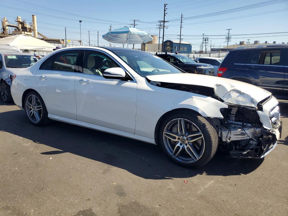 2018 Mercedes-benz E-klasse VIN WDDZF4JB3JA476337 COPART salvage auction — SIDE, Ca - Salvage Certificate, sold $9,400 on 2026-08-05 (photo 4)