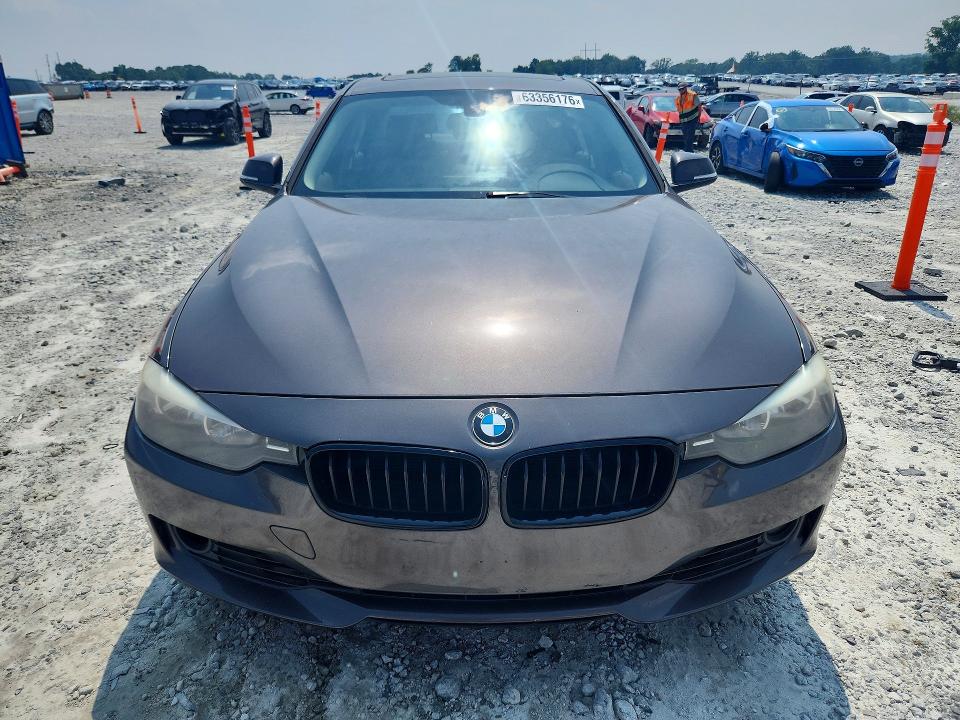 2014 BMW 3er VIN WBA3A5G55ENP33175 COPART salvage auction — REAR END, Ga - Certificate Of Title, sold $250 on 2026-08-05 (photo 5)