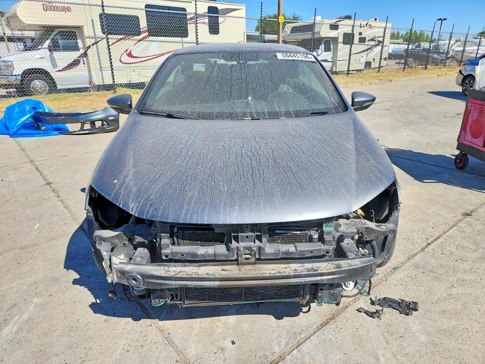 2012 Volkswagen Eos VIN WVWFW7AH2CV002829 COPART salvage auction — FRONT END, Ca - Salvage Certificate, sold $425 on 2026-08-10 (photo 5)