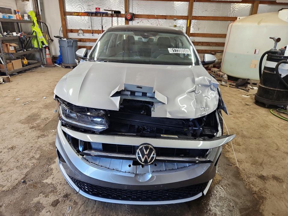 2026 Volkswagen Jetta VIN 3VW7W7BU0TM030040 COPART salvage auction — FRONT END, Ia - Certificate Of Title (P), sold $10,000 on 2026-07-22 (photo 5)