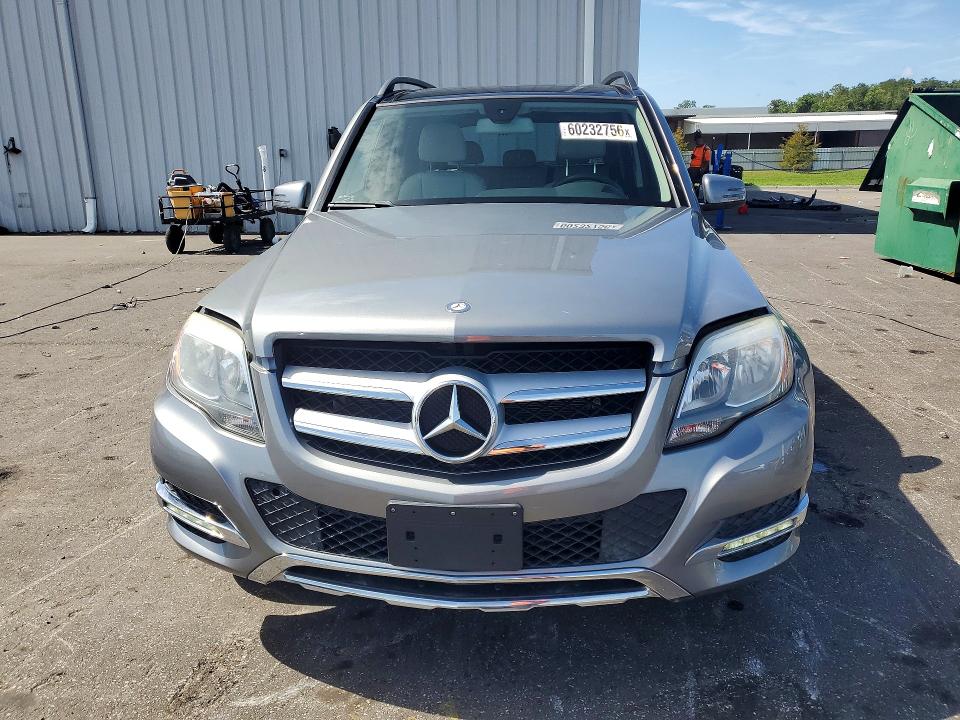2015 Mercedes-benz Glk-klasse VIN WDCGG5HB7FG423682 COPART salvage auction — WATER/FLOOD, FL - CERT OF TITLE-SLVG REBLD FLOOD, sold $2,450 on 2026-07-27 (photo 5)