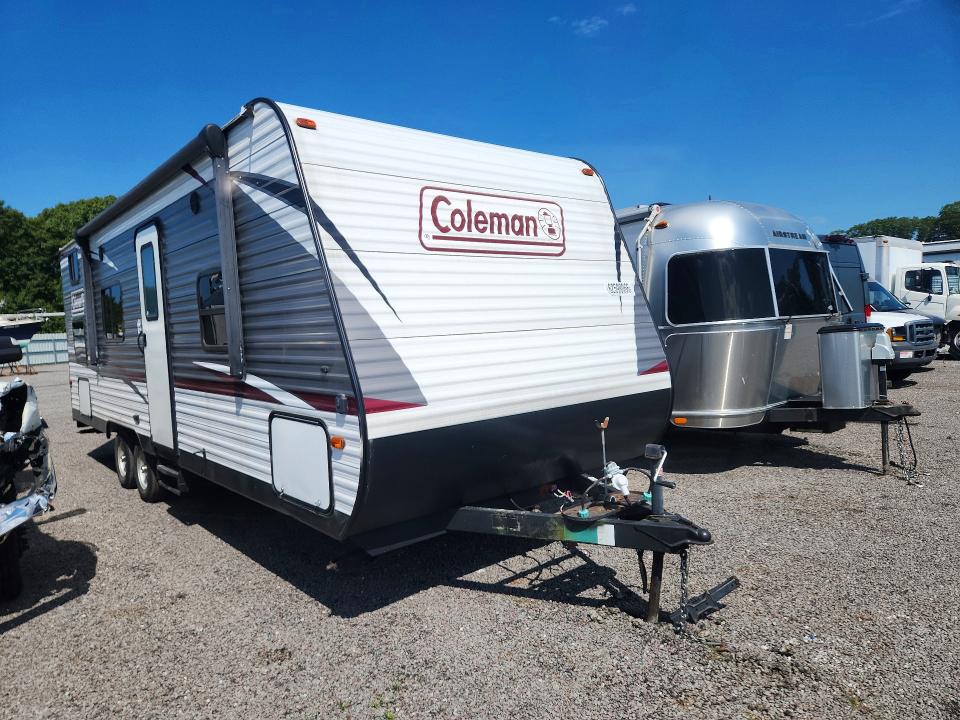 2019 Keystone Coleman VIN 4YDT27422KH935727 COPART salvage auction — MINOR DENT/SCRATCHES, RS, sold $2,800 on 2026-09-02 (photo 4)