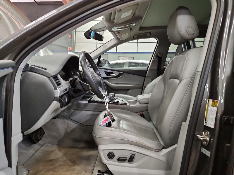 2019 Audi Q7 VIN WA1LHAF70KD019833 COPART salvage auction — MINOR DENT/SCRATCHES, VT - CERTIFICATE OF TITLE (P), sold $6,300 on 2026-07-27 (photo 7)