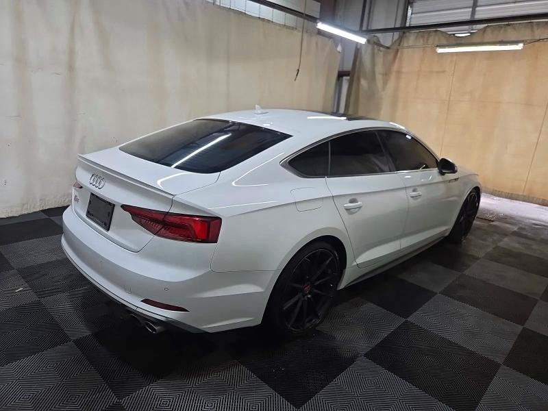 2018 Audi Rs5 VIN WAUC4CF52JA039705 COPART salvage auction — NORMAL WEAR, Tx - Certificate Of Title (P), sold $10,700 on 2026-08-11 (photo 4)