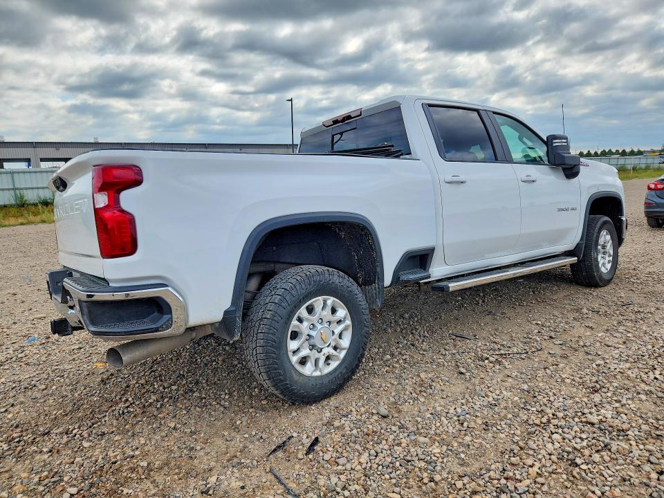 2025 Chevrolet Silverado VIN 2GC4KTEY5S1162631 COPART salvage auction — ROLLOVER, Mn - Cert Of Title-Salvage, sold $17,800 on 2026-08-31 (photo 3)